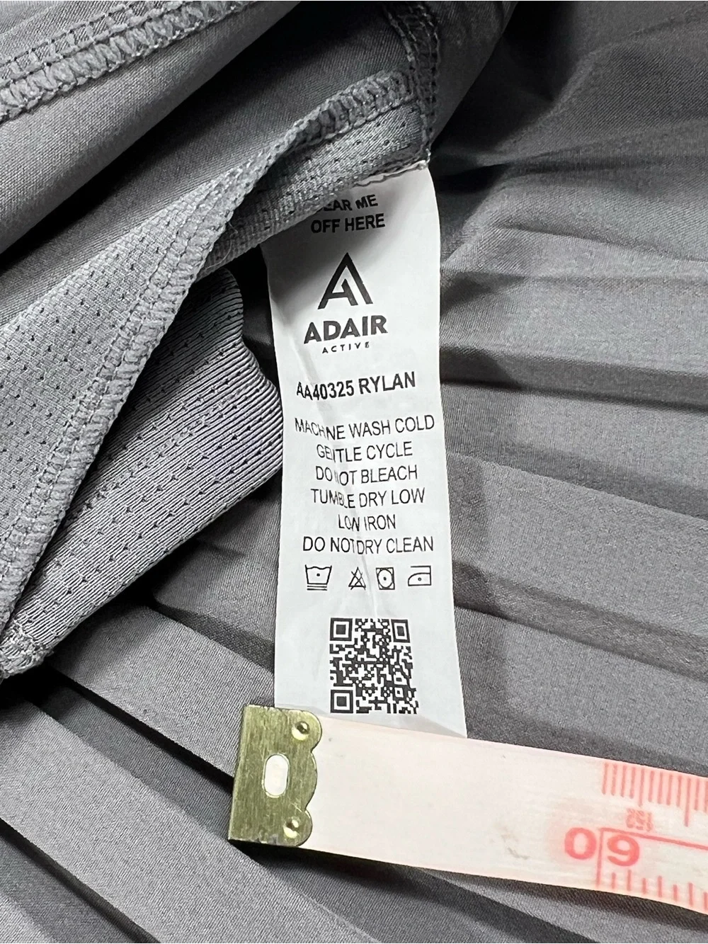 ADAIR ACTIVE RYLAN PLEATED SKORT in gunmetal gray athletic size MEDIUM EUC